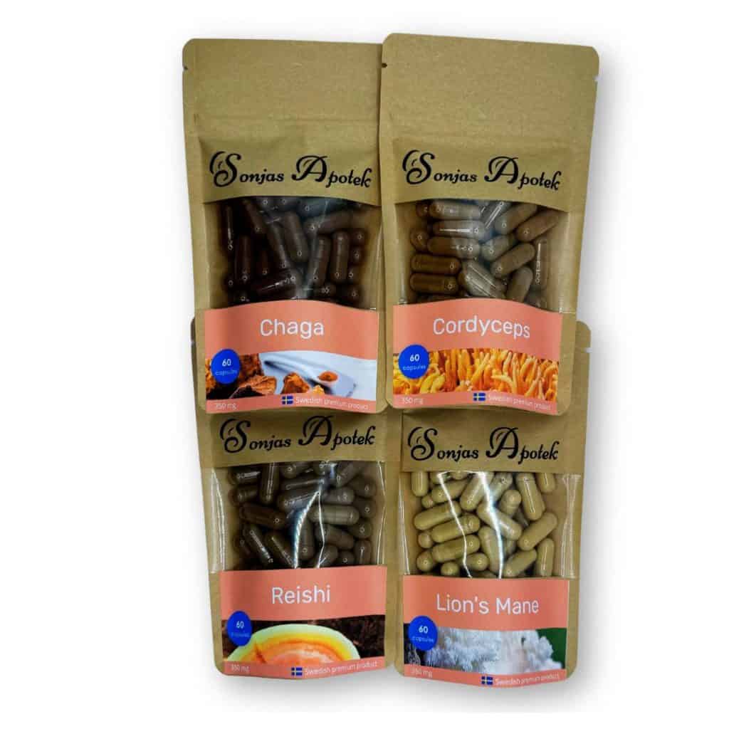 Fyra påsar med svampkapslar från Sonjas Apotek: Reishi, Lion’s Mane, Chaga och Cordyceps